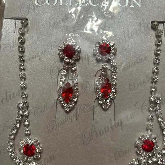 Collection Formal Necklace and Earrings - Picture 3 of 5